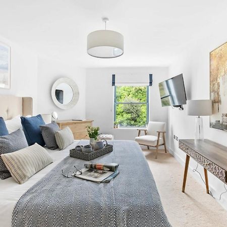 A7 Masts - Striking Beach Bolthole Apartment With Beautiful Sea Views Private Balcony & Parking Torquay Ngoại thất bức ảnh