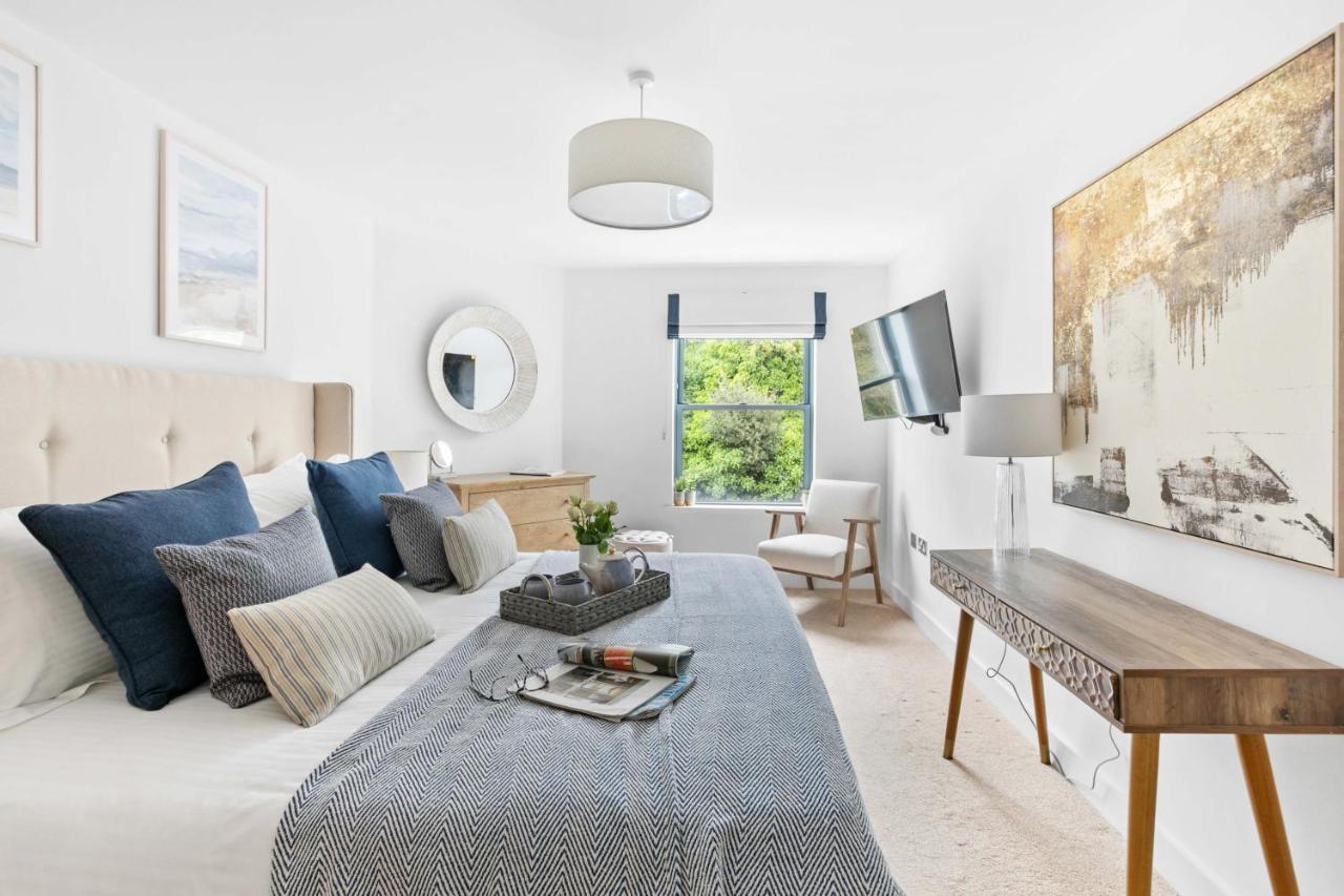 A7 Masts - Striking Beach Bolthole Apartment With Beautiful Sea Views Private Balcony & Parking Torquay Ngoại thất bức ảnh